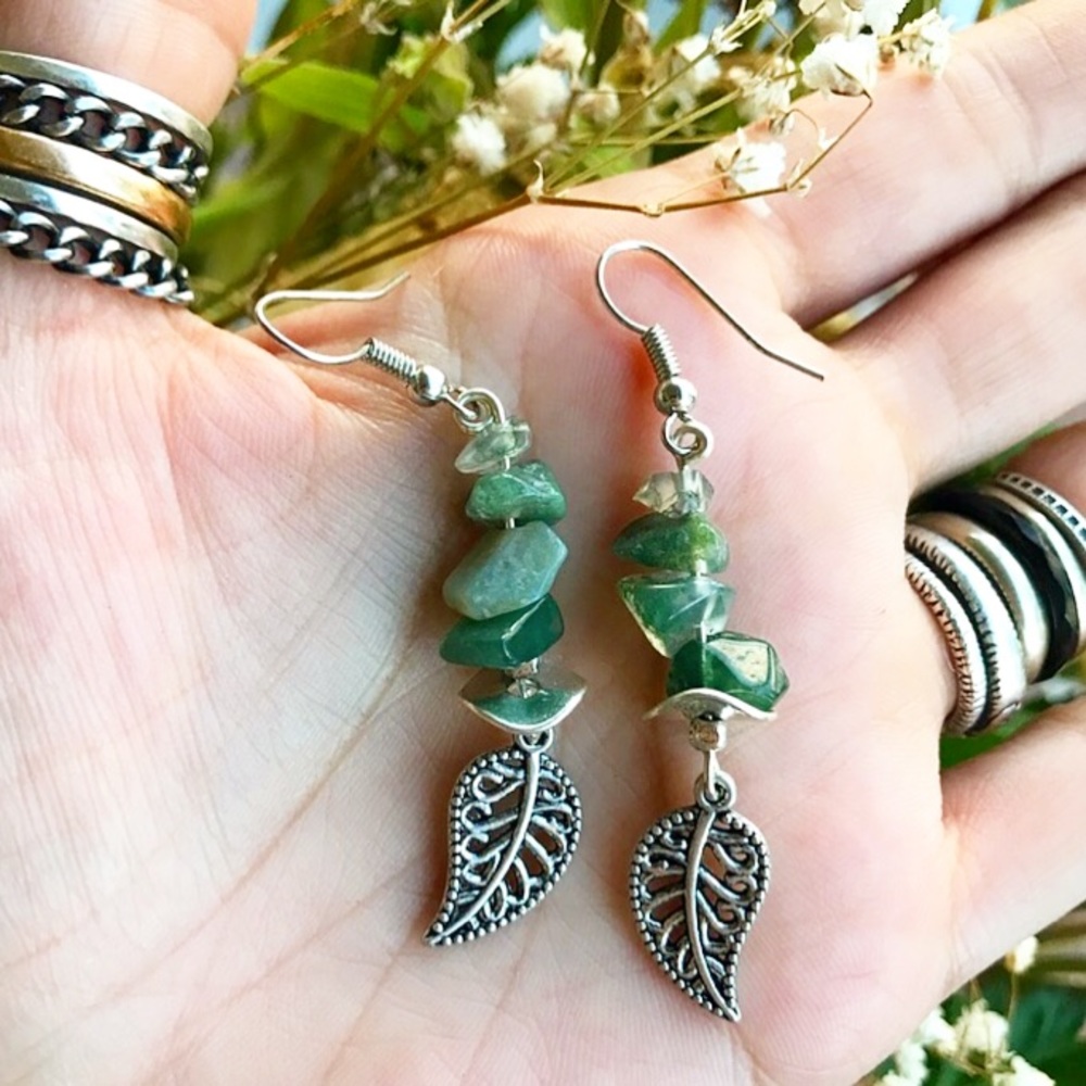 Leaf gemstones earrings . Genuine green moss agate stones & silver leaf charms - Picture 1 of 9